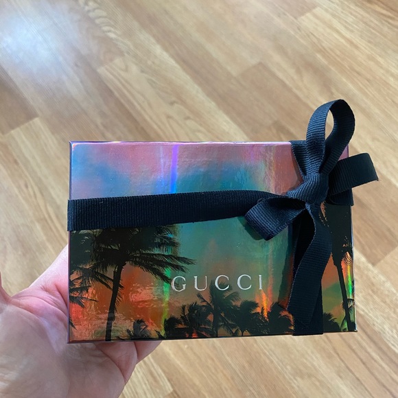 Meet your Posher, Ginger - Picture 5 of 9